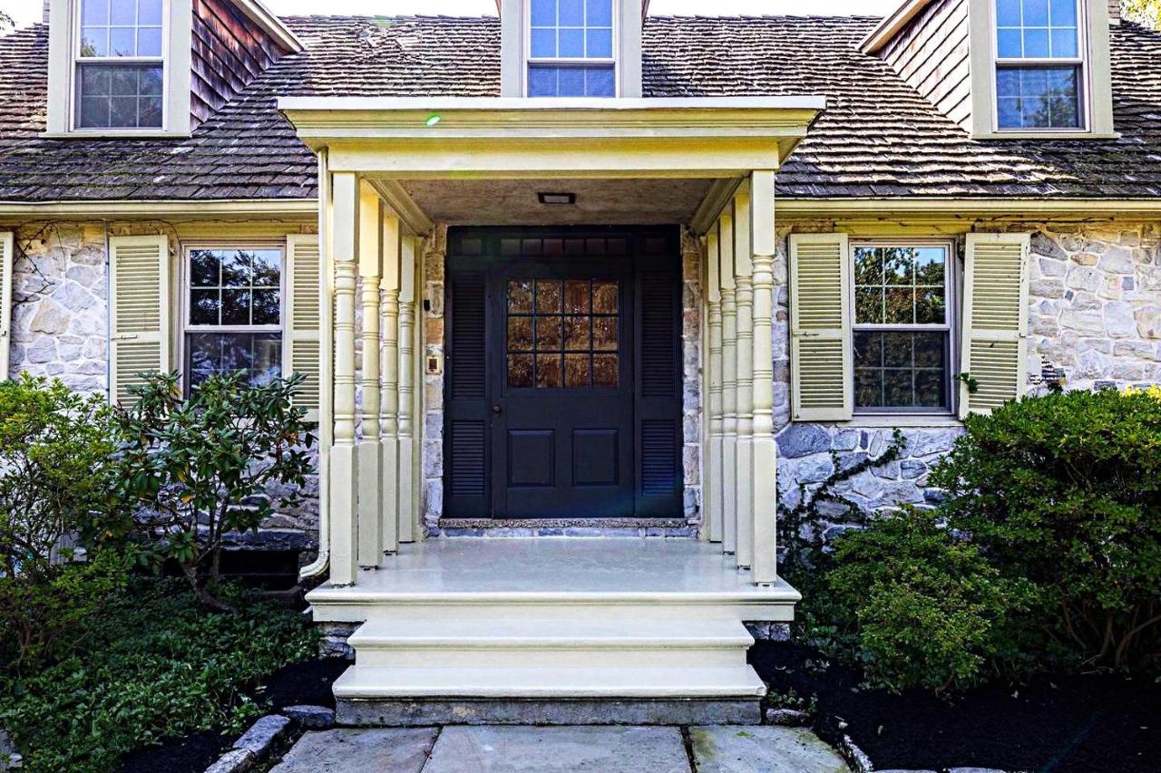 Downingtown Manor - 1900S Farmhouse With Creek Views ภายนอก รูปภาพ