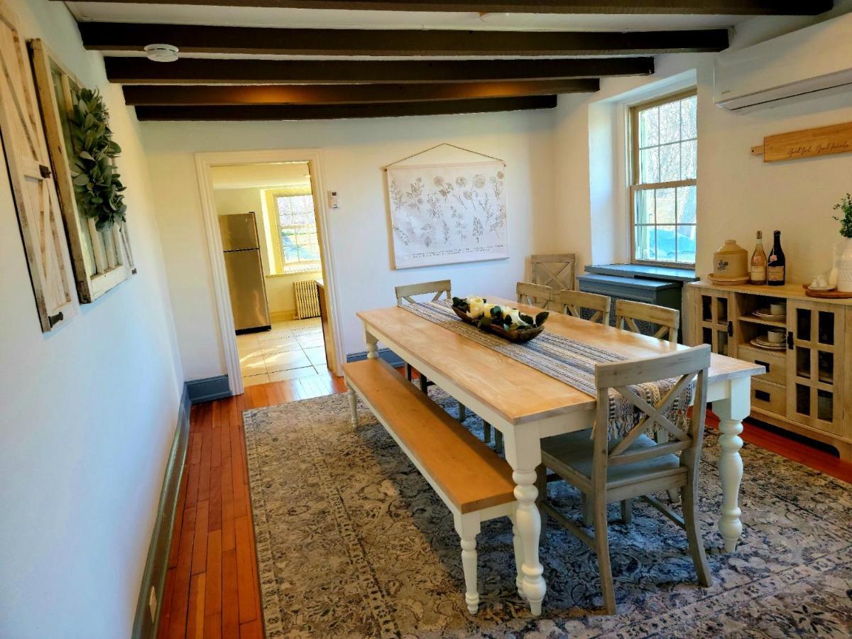 Downingtown Manor - 1900S Farmhouse With Creek Views ภายนอก รูปภาพ