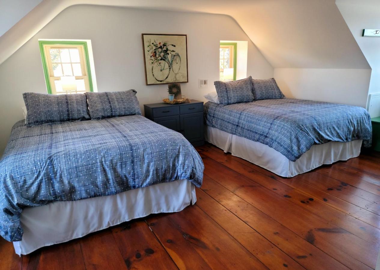Downingtown Manor - 1900S Farmhouse With Creek Views ภายนอก รูปภาพ